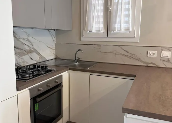 Sunshine Apartment *